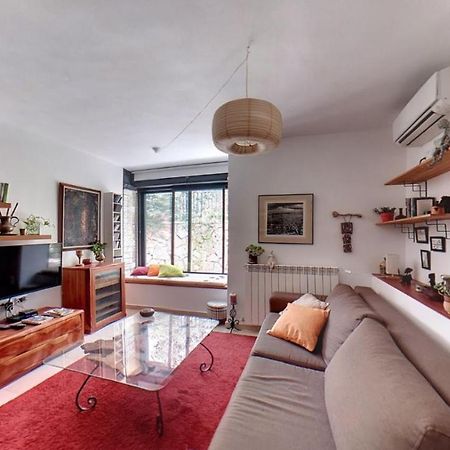 בית האומנים Artist Home ネヴェ・イラン エクステリア 写真