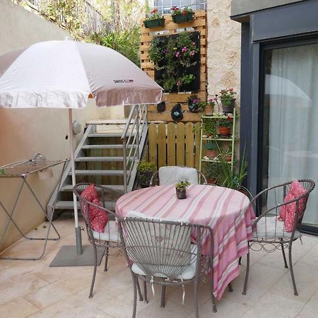 בית האומנים Artist Home ネヴェ・イラン エクステリア 写真
